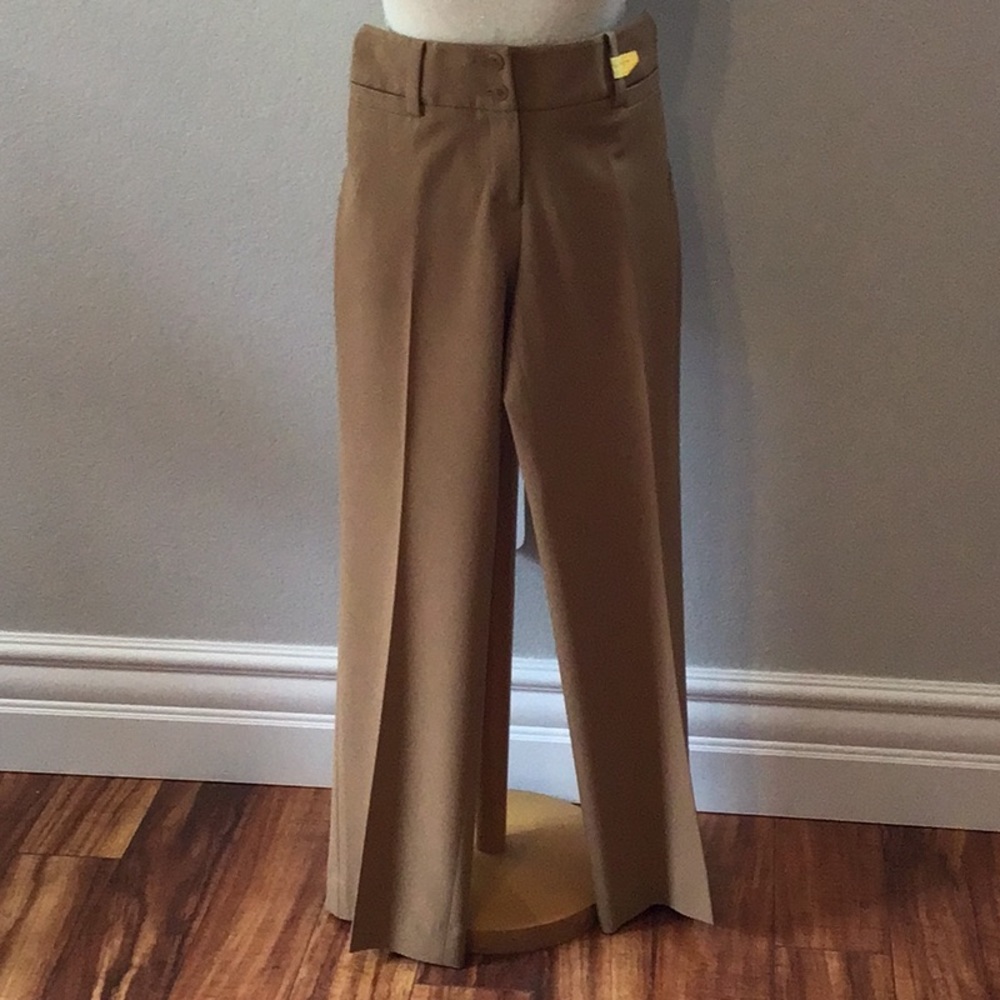 Beautiful beige trousers size 6.